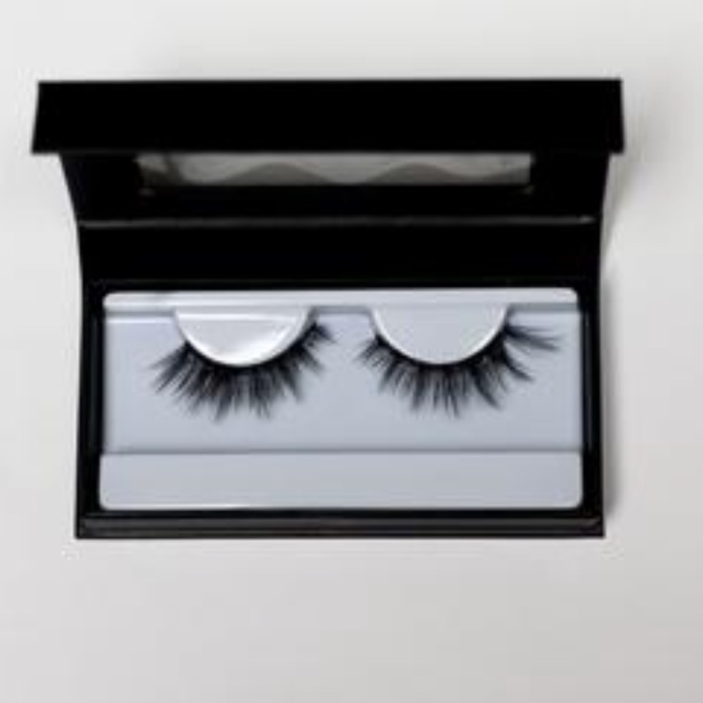 EYELASHES